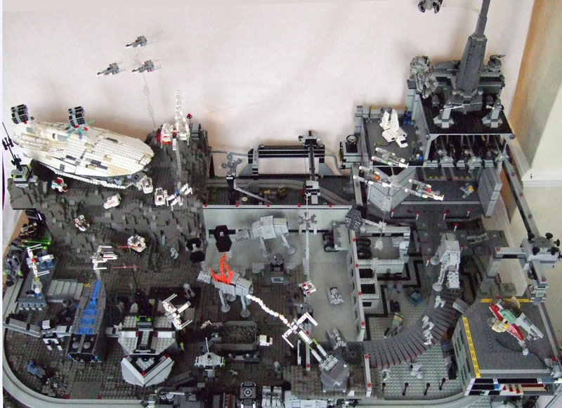 Illustration for article titled The Mother of All Lego Star Wars Battles
